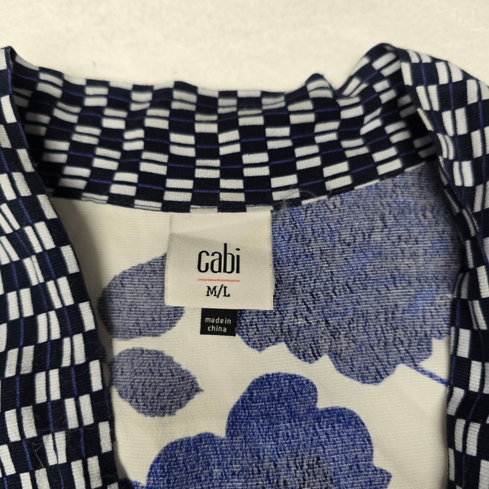 Cabi Blue White Floral Kimono Wrap Jacket Geometric Trim Open Front M/L - Picture 2 of 7
